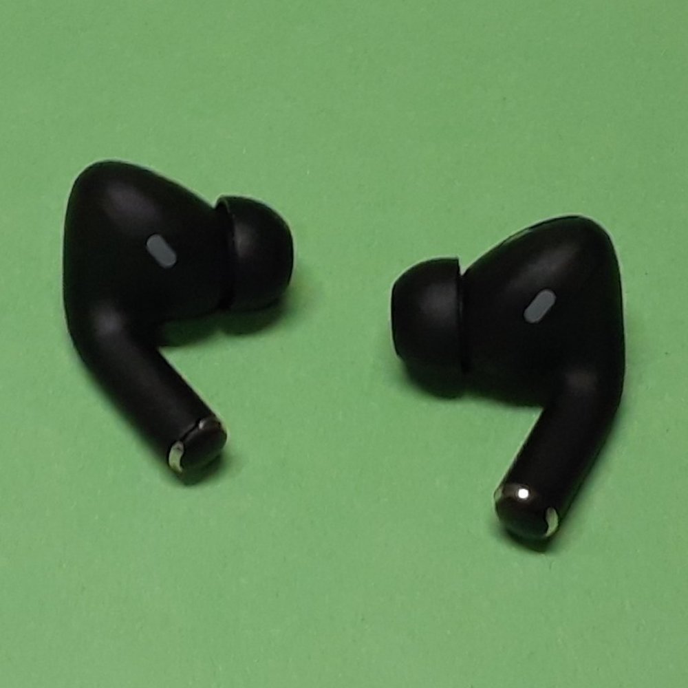 Earbuds - Picture 4 of 5